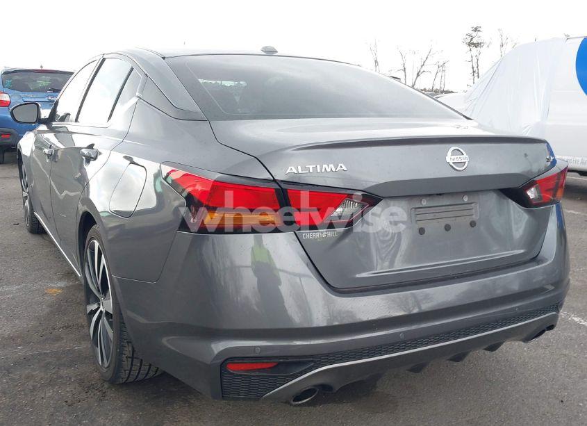 Photo 3 of 2020 Nissan Altima SR FWD (VIN 1N4BL4CV3LC156766)
