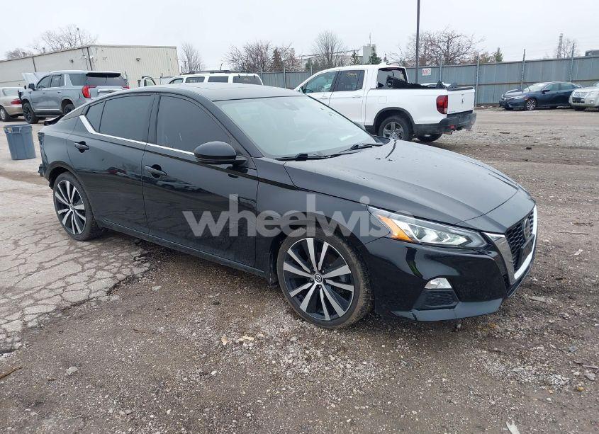 2020 Nissan Altima SR FWD (VIN 1N4BL4CV3LC166343) main photo