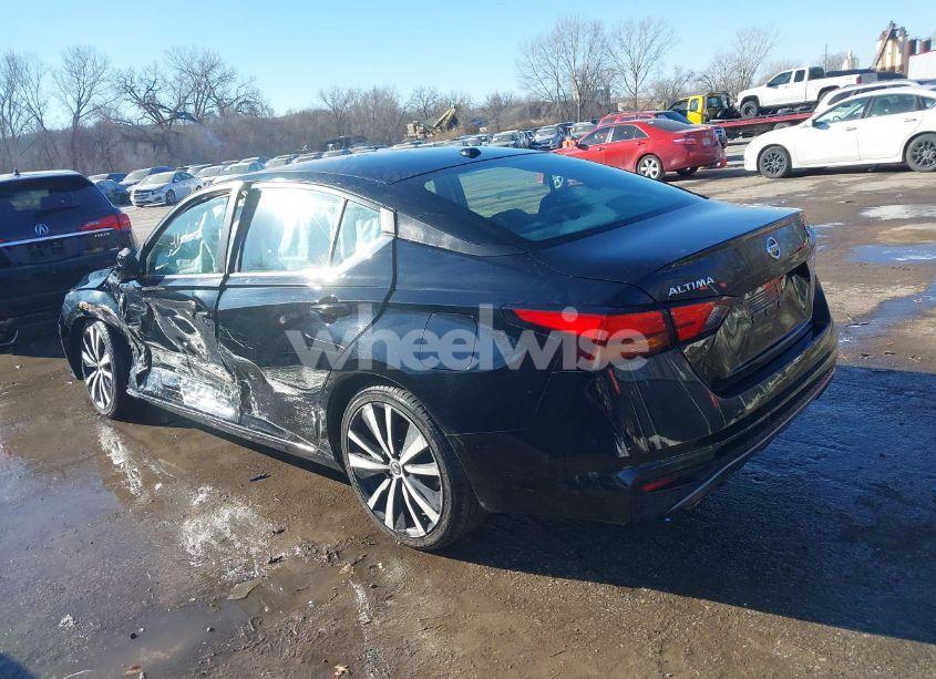 Photo 3 of 2020 Nissan Altima SR FWD (VIN 1N4BL4CV3LC186141)