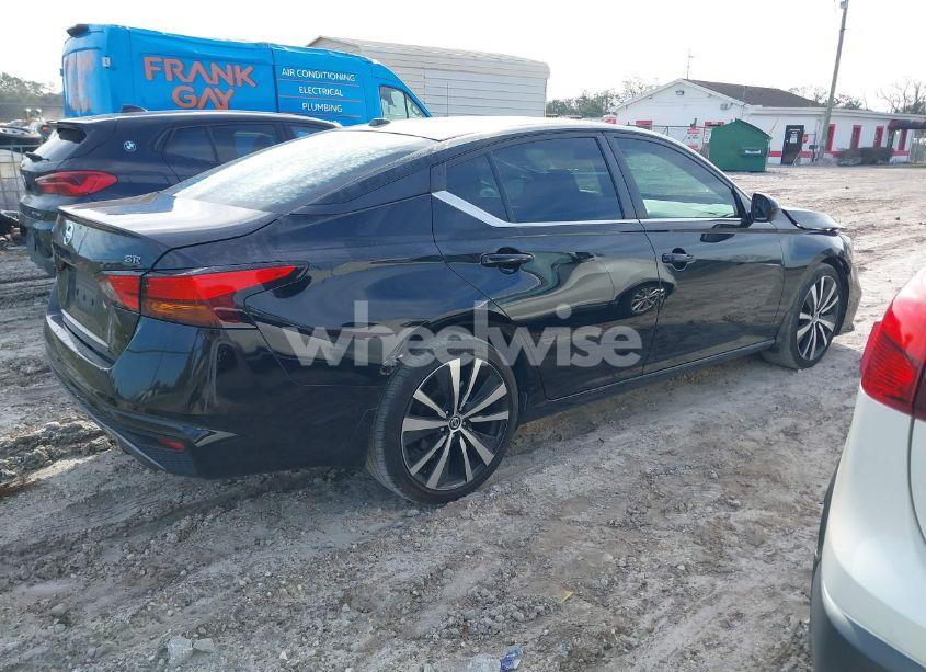 Photo 4 of 2020 Nissan Altima SR FWD (VIN 1N4BL4CV3LC186821)