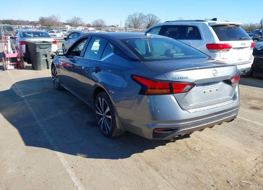 Photo 3 of 2021 Nissan Altima SR FWD (VIN 1N4BL4CV3MN318272)