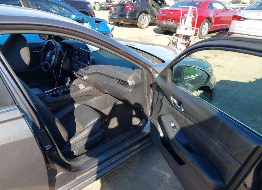 Photo 5 of 2021 Nissan Altima SR FWD (VIN 1N4BL4CV3MN318272)