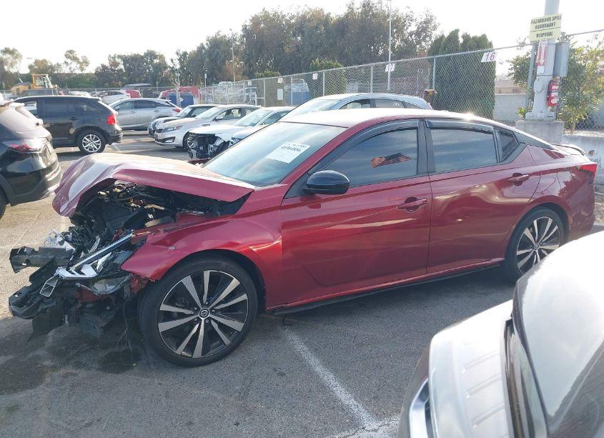 Photo 14 of 2021 Nissan Altima SR FWD (VIN 1N4BL4CV3MN361560)