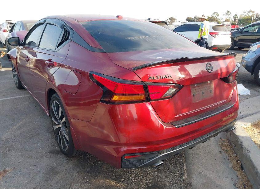 Photo 3 of 2021 Nissan Altima SR FWD (VIN 1N4BL4CV3MN361560)