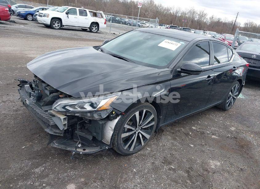 Photo 2 of 2021 Nissan Altima SR FWD (VIN 1N4BL4CV3MN381551)