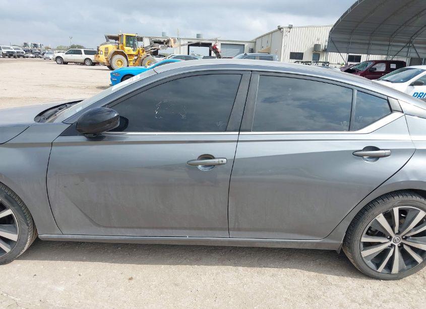 Photo 14 of 2021 Nissan Altima SR FWD (VIN 1N4BL4CV3MN388225)