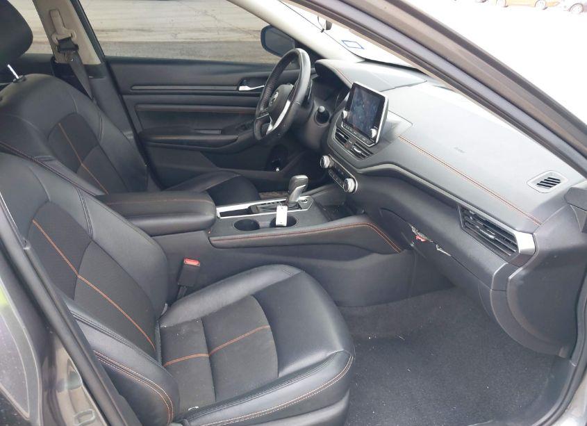 Photo 5 of 2021 Nissan Altima SR FWD (VIN 1N4BL4CV3MN388225)