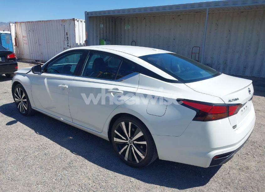 Photo 3 of 2021 Nissan Altima SR FWD (VIN 1N4BL4CV3MN391965)