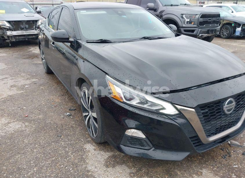 2021 Nissan Altima SR FWD (VIN 1N4BL4CV3MN411681) main photo