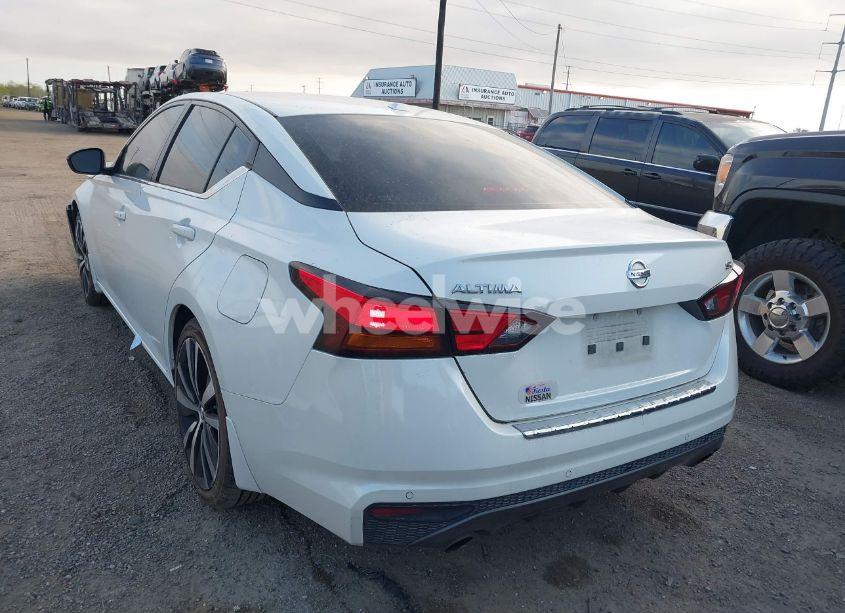 Photo 3 of 2022 Nissan Altima SR FWD (VIN 1N4BL4CV3NN362578)