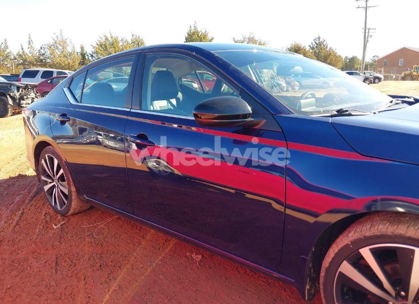 Photo 13 of 2022 Nissan Altima SR FWD (VIN 1N4BL4CV3NN378862)