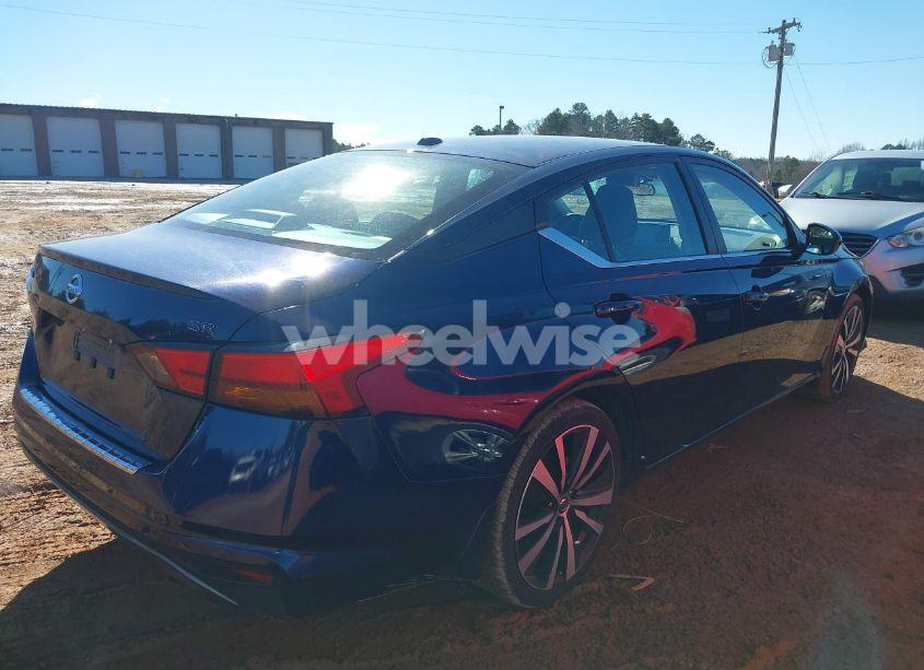 Photo 4 of 2022 Nissan Altima SR FWD (VIN 1N4BL4CV3NN378862)