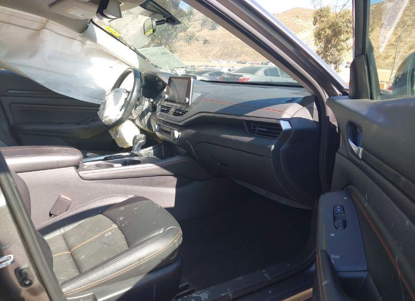 Photo 5 of 2022 Nissan Altima SR FWD (VIN 1N4BL4CV3NN384919)