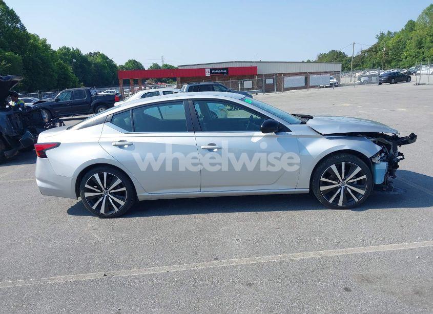 Photo 13 of 2022 Nissan Altima SR FWD (VIN 1N4BL4CV3NN408023)