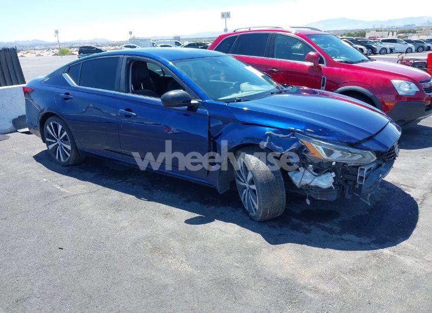 2022 Nissan Altima SR FWD (VIN 1N4BL4CV3NN424531) main photo