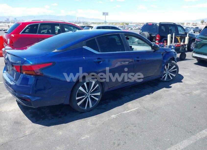 Photo 4 of 2022 Nissan Altima SR FWD (VIN 1N4BL4CV3NN424531)