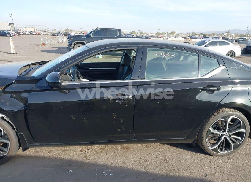 Photo 14 of 2023 Nissan Altima SR FWD (VIN 1N4BL4CV3PN312346)