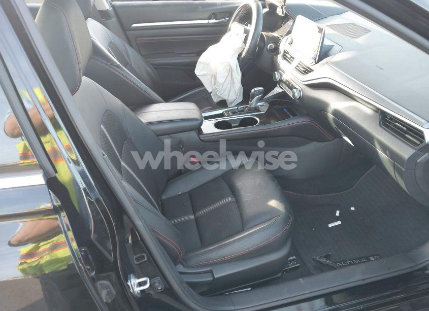 Photo 5 of 2023 Nissan Altima SR FWD (VIN 1N4BL4CV3PN312346)