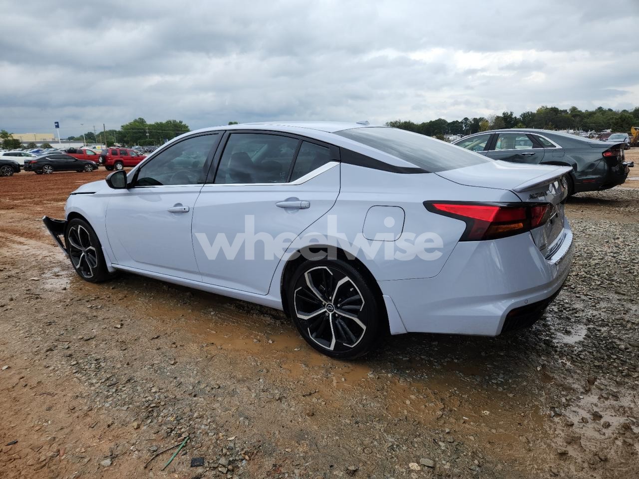 Photo 2 of 2023 NISSAN ALTIMA SR (VIN 1N4BL4CV3PN343113)