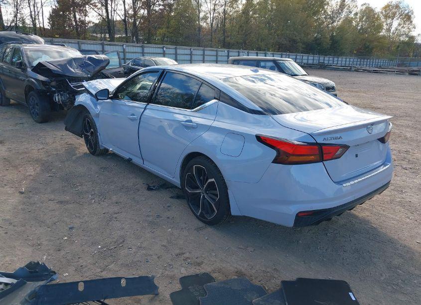 Photo 3 of 2023 Nissan Altima SR FWD (VIN 1N4BL4CV3PN361577)