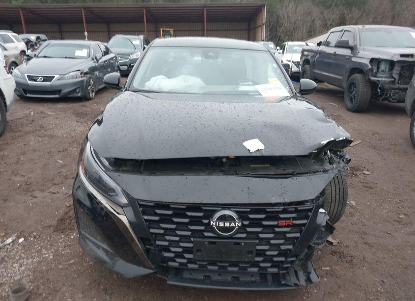 Photo 12 of 2023 Nissan Altima SR FWD (VIN 1N4BL4CV3PN393543)
