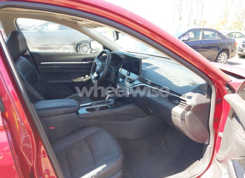 Photo 5 of 2023 Nissan Altima SR FWD (VIN 1N4BL4CV3PN410423)