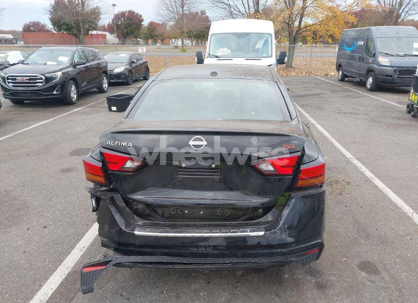 Photo 16 of 2023 Nissan Altima SR FWD (VIN 1N4BL4CV3PN424015)