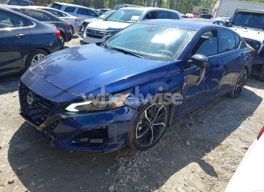 Photo 2 of 2024 Nissan Altima SR FWD (VIN 1N4BL4CV3RN314858)