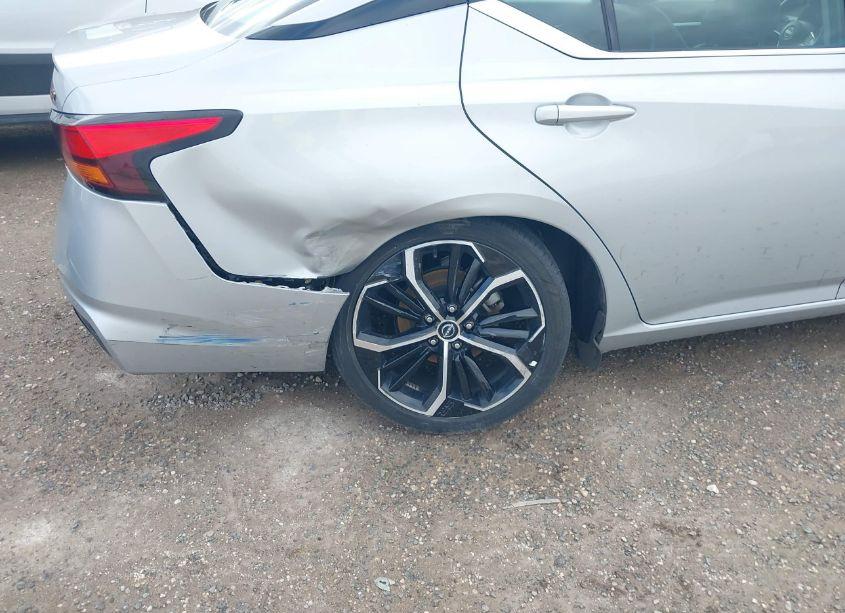 Photo 6 of 2024 Nissan Altima (VIN 1N4BL4CV3RN335094)