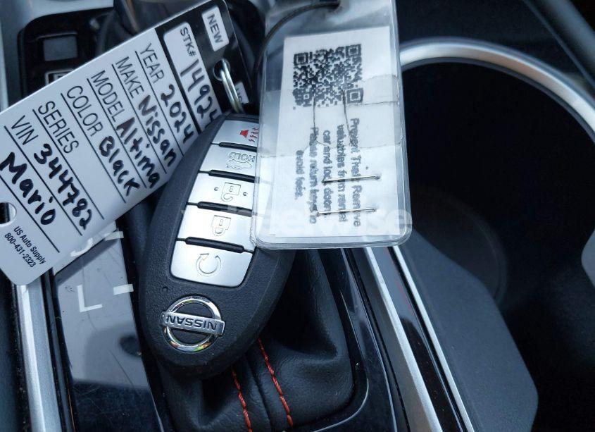 Photo 11 of 2024 Nissan Altima SR FWD (VIN 1N4BL4CV3RN344782)