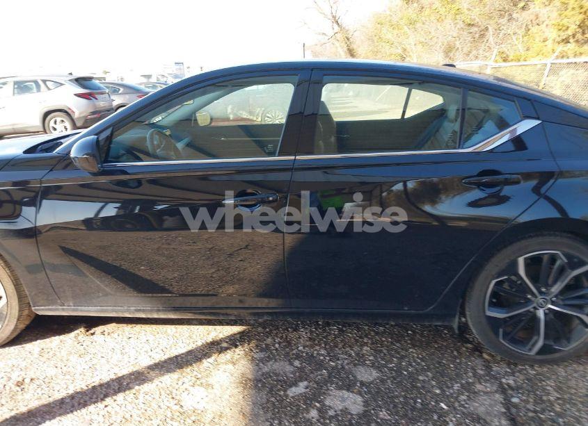 Photo 14 of 2024 Nissan Altima SR FWD (VIN 1N4BL4CV3RN344782)