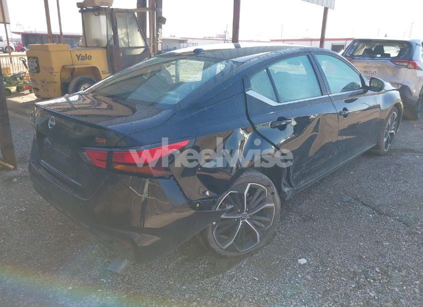 Photo 4 of 2024 Nissan Altima SR FWD (VIN 1N4BL4CV3RN344782)