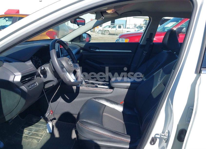 Photo 5 of 2024 Nissan Altima SR FWD (VIN 1N4BL4CV3RN345821)