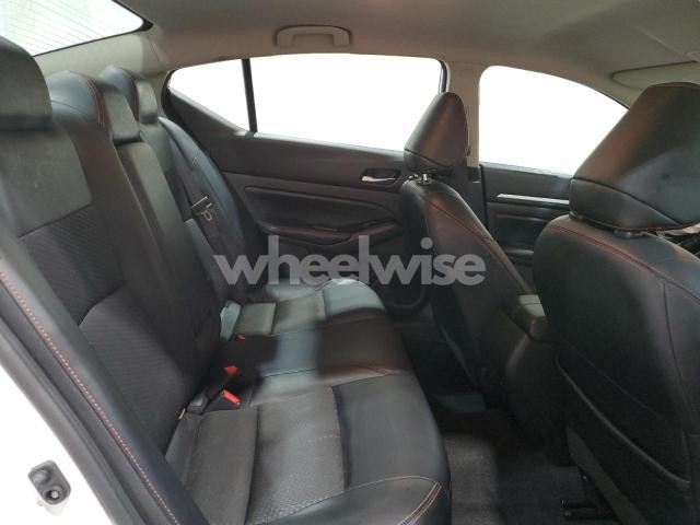 Photo 4 of 2024 NISSAN ALTIMA SR N/A (VIN 1N4BL4CV3RN364577)