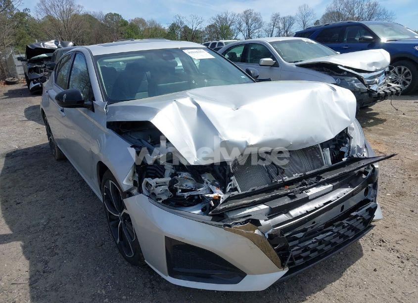 2024 Nissan Altima SR FWD (VIN 1N4BL4CV3RN430058) main photo