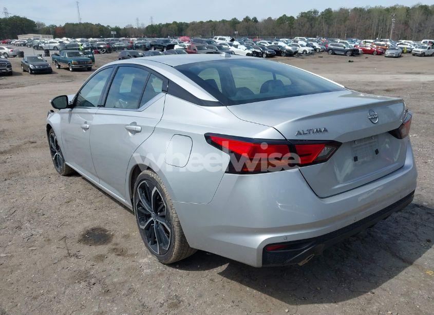 Photo 3 of 2024 Nissan Altima SR FWD (VIN 1N4BL4CV3RN430058)
