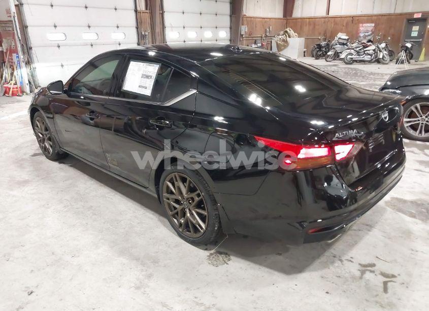 Photo 3 of 2025 Nissan Altima SR FWD (VIN 1N4BL4CV3SN314252)