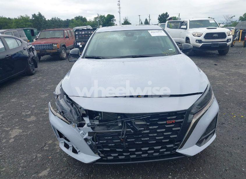 Photo 12 of 2025 Nissan Altima SR FWD (VIN 1N4BL4CV3SN357215)