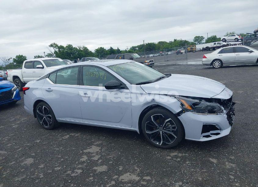 Photo 13 of 2025 Nissan Altima SR FWD (VIN 1N4BL4CV3SN357215)