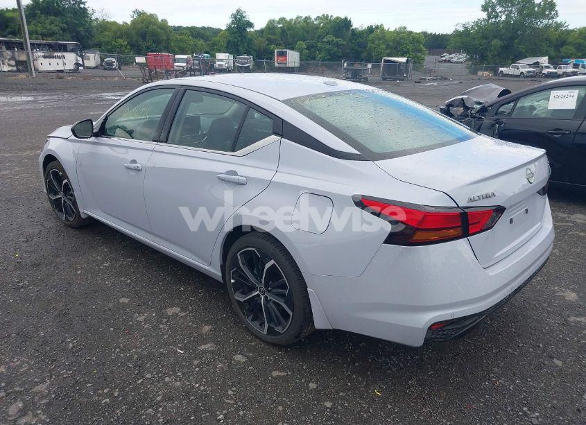 Photo 3 of 2025 Nissan Altima SR FWD (VIN 1N4BL4CV3SN357215)