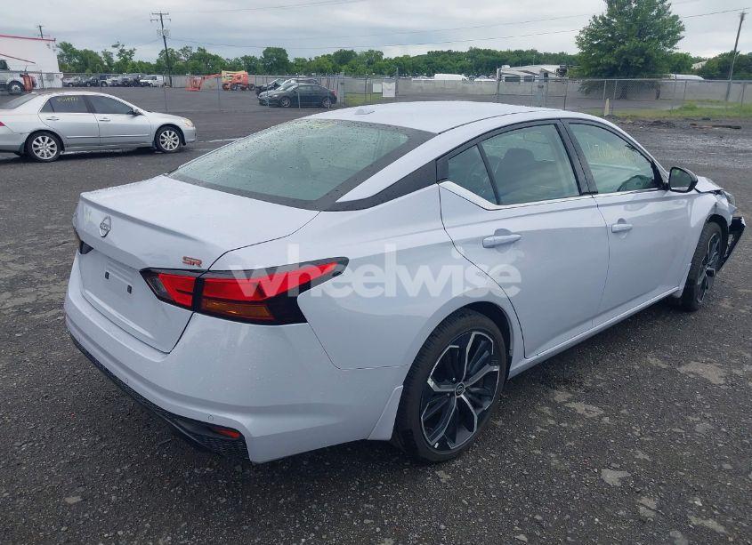 Photo 4 of 2025 Nissan Altima SR FWD (VIN 1N4BL4CV3SN357215)