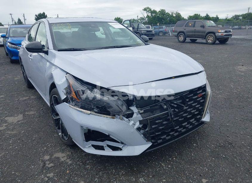 Photo 6 of 2025 Nissan Altima SR FWD (VIN 1N4BL4CV3SN357215)