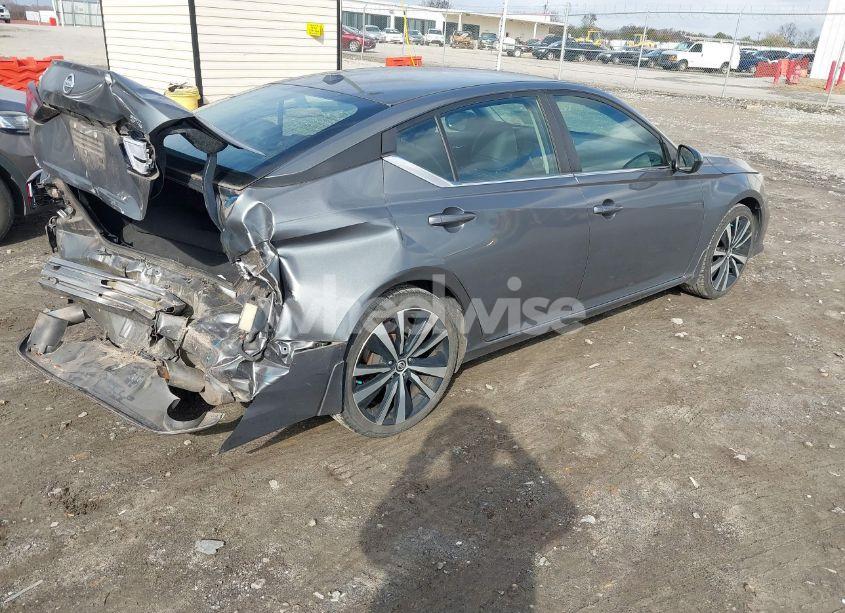 Photo 4 of 2019 Nissan Altima 2.5 SR (VIN 1N4BL4CV4KC104870)