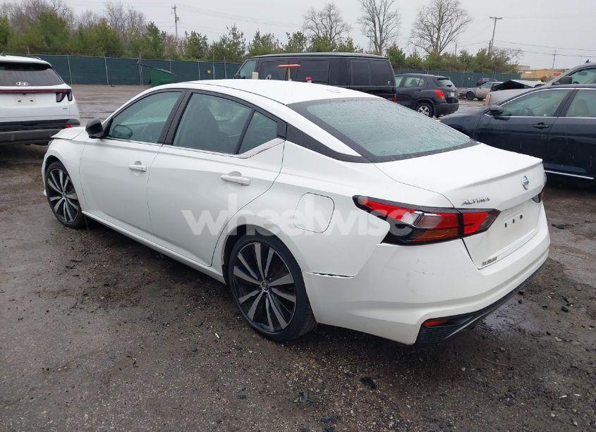 Photo 3 of 2019 Nissan Altima 2.5 SR (VIN 1N4BL4CV4KC130272)