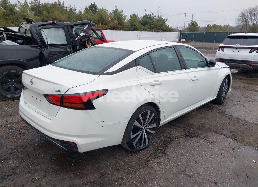 Photo 4 of 2019 Nissan Altima 2.5 SR (VIN 1N4BL4CV4KC130272)