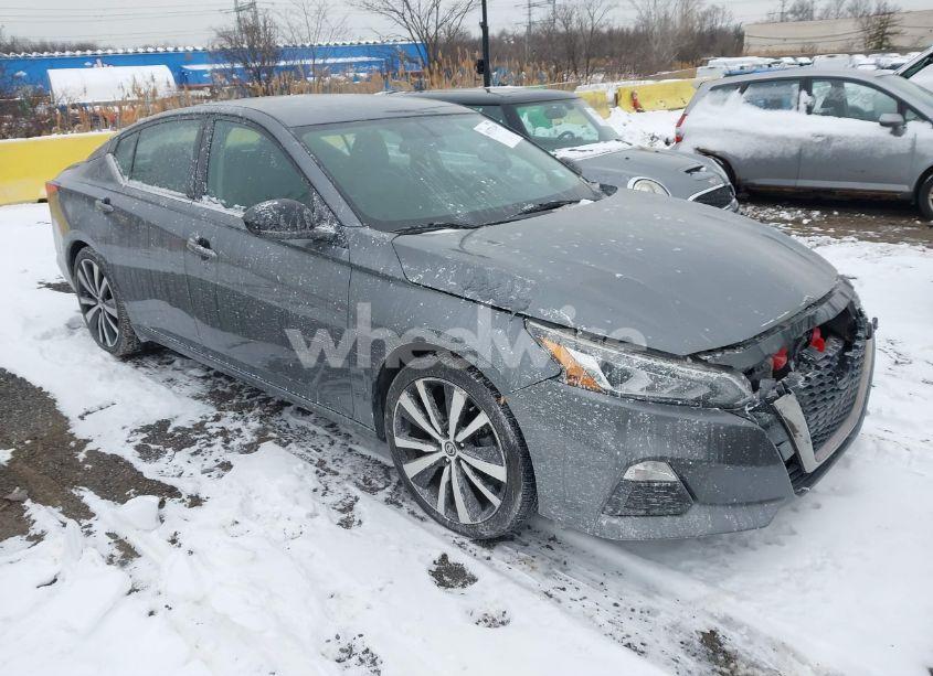 2019 Nissan Altima 2.5 SR (VIN 1N4BL4CV4KC172280) main photo
