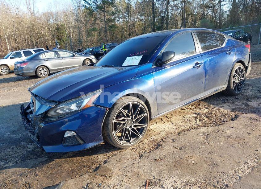 Photo 2 of 2019 Nissan Altima 2.5 SR (VIN 1N4BL4CV4KC205827)