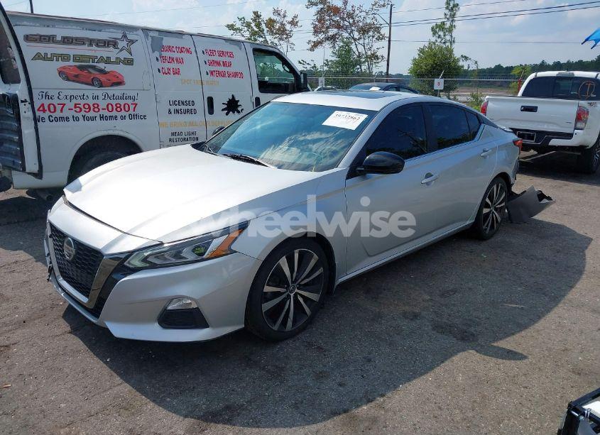 Photo 2 of 2019 Nissan Altima 2.5 SR (VIN 1N4BL4CV4KC219226)