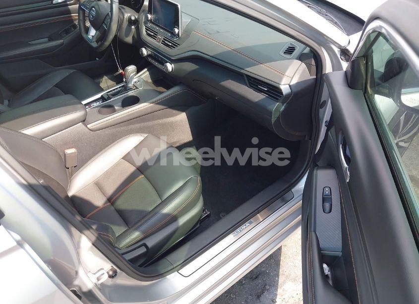 Photo 5 of 2019 Nissan Altima 2.5 SR (VIN 1N4BL4CV4KC219226)