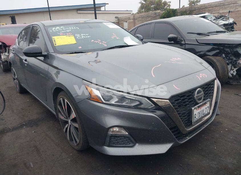 2019 Nissan Altima 2.5 SR (VIN 1N4BL4CV4KN325955) main photo